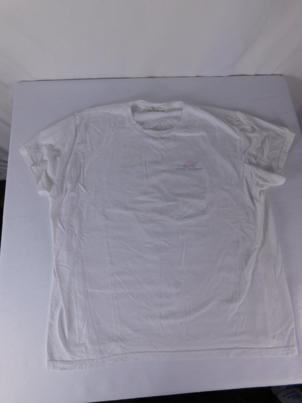 Simply Southern Shirt Womens XL White Floral Turtle Graphic Tee Conserve Protect - Picture 3 of 8